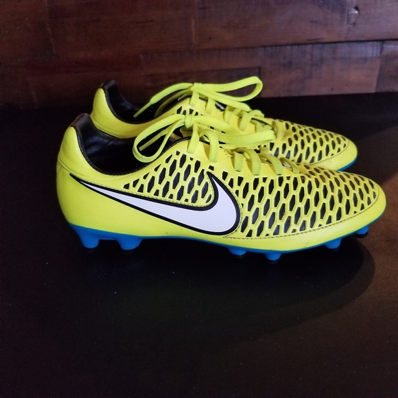 nike magista blue and yellow
